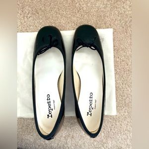 Repetto patent leather heels